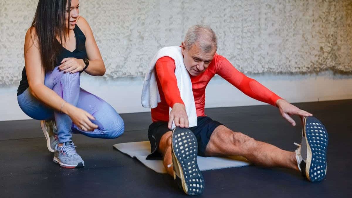 Cómo ganar flexibilidad después de los 40: rutina de movilidad en 15 minutos